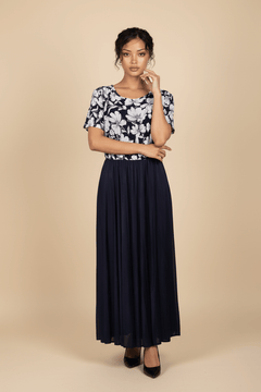 Vestido Midi Floral Rojo con Falda Plisada - GM Fashion Boutique