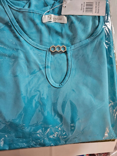 Blusa Manga y Adorno Dorado - GM Fashion Boutique