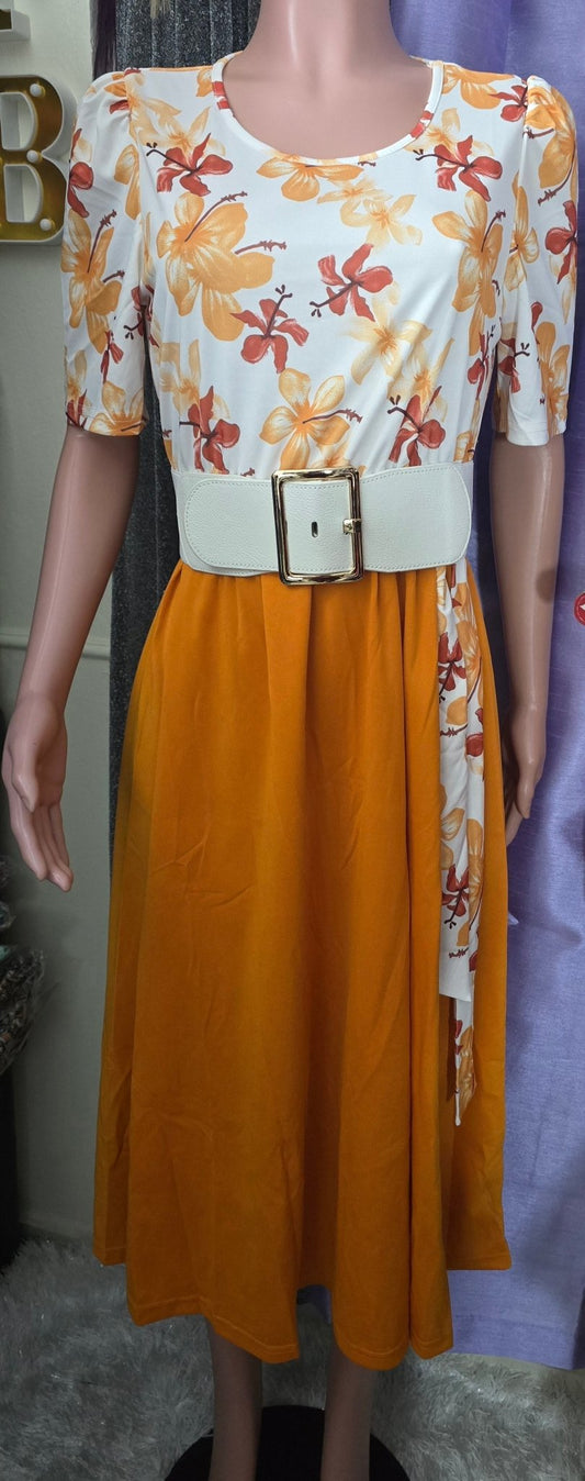 Vestido Con Flor de Amapola en Pechera - GM Fashion Boutique