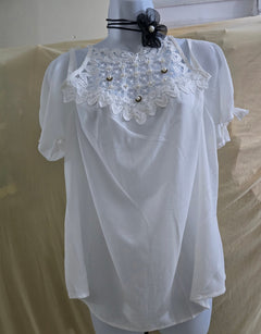 Blusas con Encaje, tirantes finos y hombros descubiertos - GM Fashion Boutique