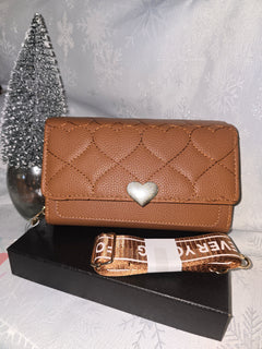 Cartera - Bolso Acolchado Corazón Dorado con Correa Intercambiable