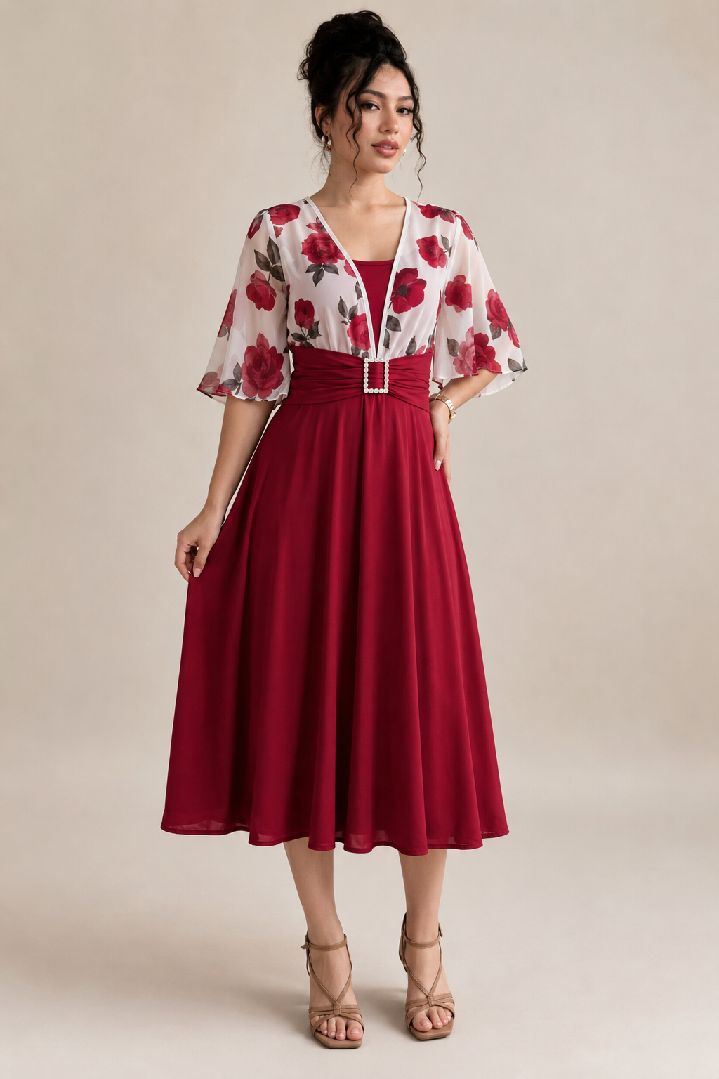 Vestido Midi con Capa Floral