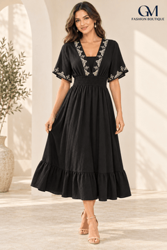 Vestido Midi Bordado con Cintura Fruncida - GM Fashion Boutique