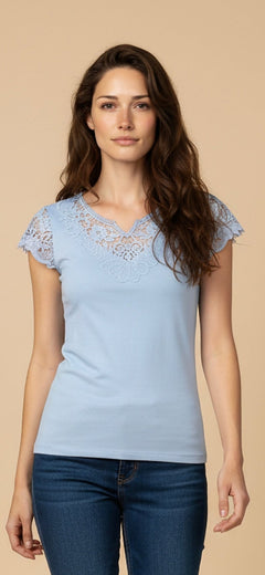 Blusa Rosa con Detalle de Encaje Floral - GM Fashion Boutique